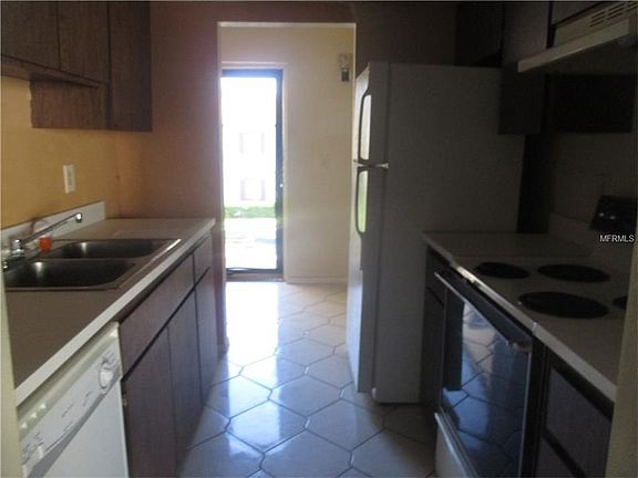 3rd image of 731 115th Ave N APT 1706