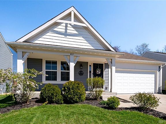 4th image of 817 Emerald Dr