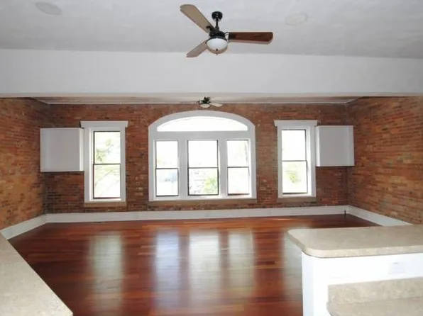 702B High St, Portsmouth, VA 23704