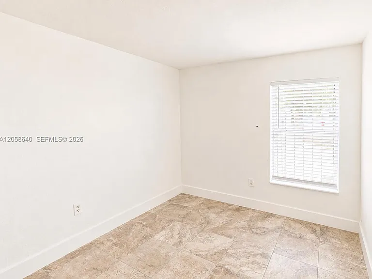 20674 NW 38th Ave — Photo 8