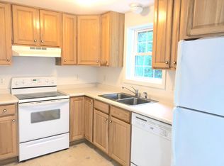 52 High St, Saco, ME 04072