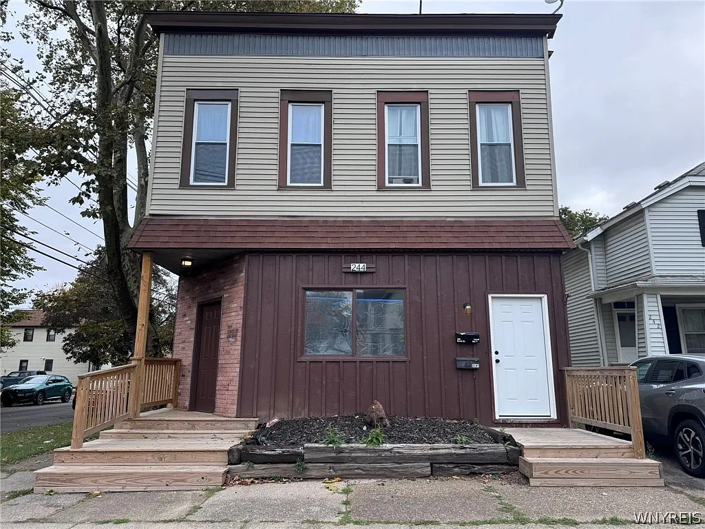 3 bed, 1.0 bath, 5356 sqft, $1,600 — Photo 1