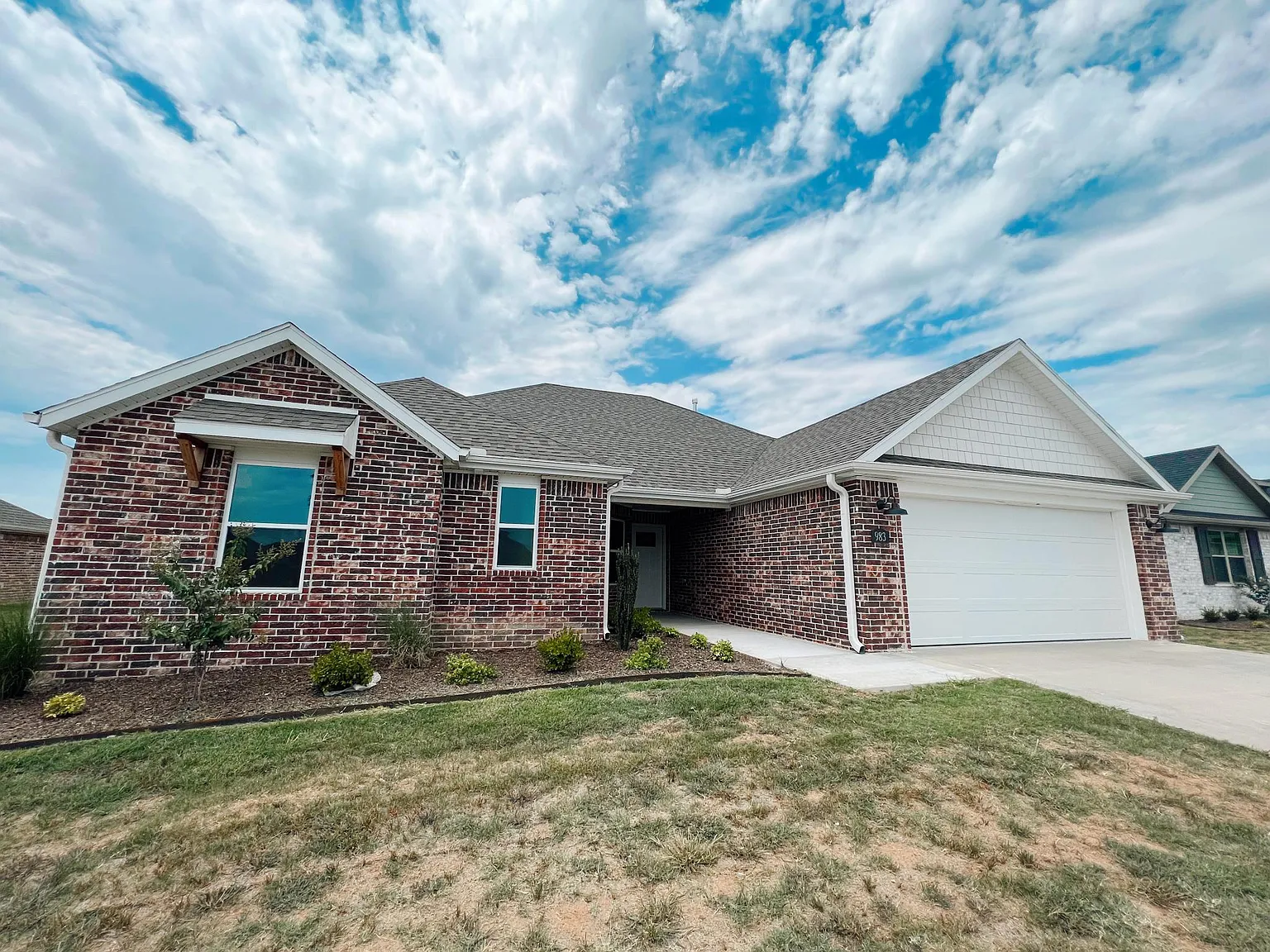 4 bed, 1841 sqft, $2,100 — Photo 2