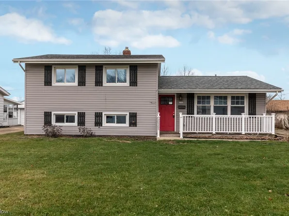 30265 Twin Lakes Dr, Wickliffe, OH 44092
