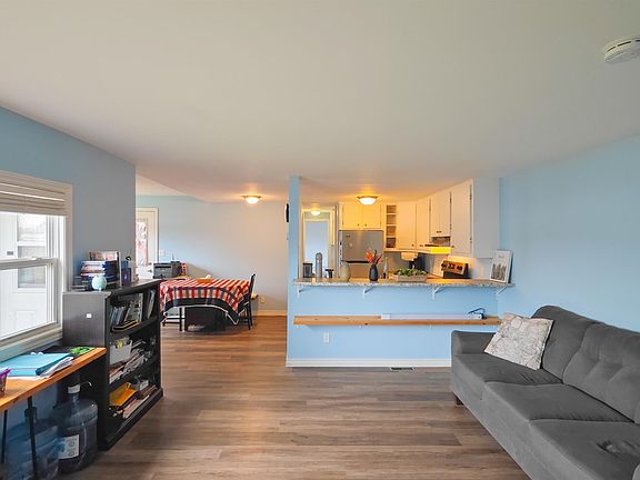 5th image of 20 Heritage Dr