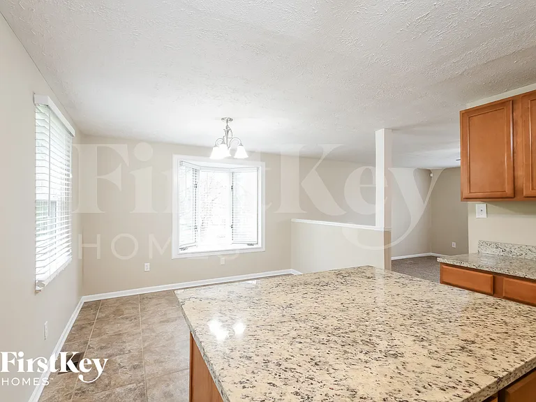 639 Shady Creek Ct — Photo 4