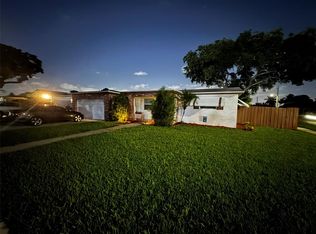 6598 NW 4th St, Pompano Beach, FL 33063