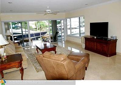 2nd image of 2889 NE 33rd Ct APT 3