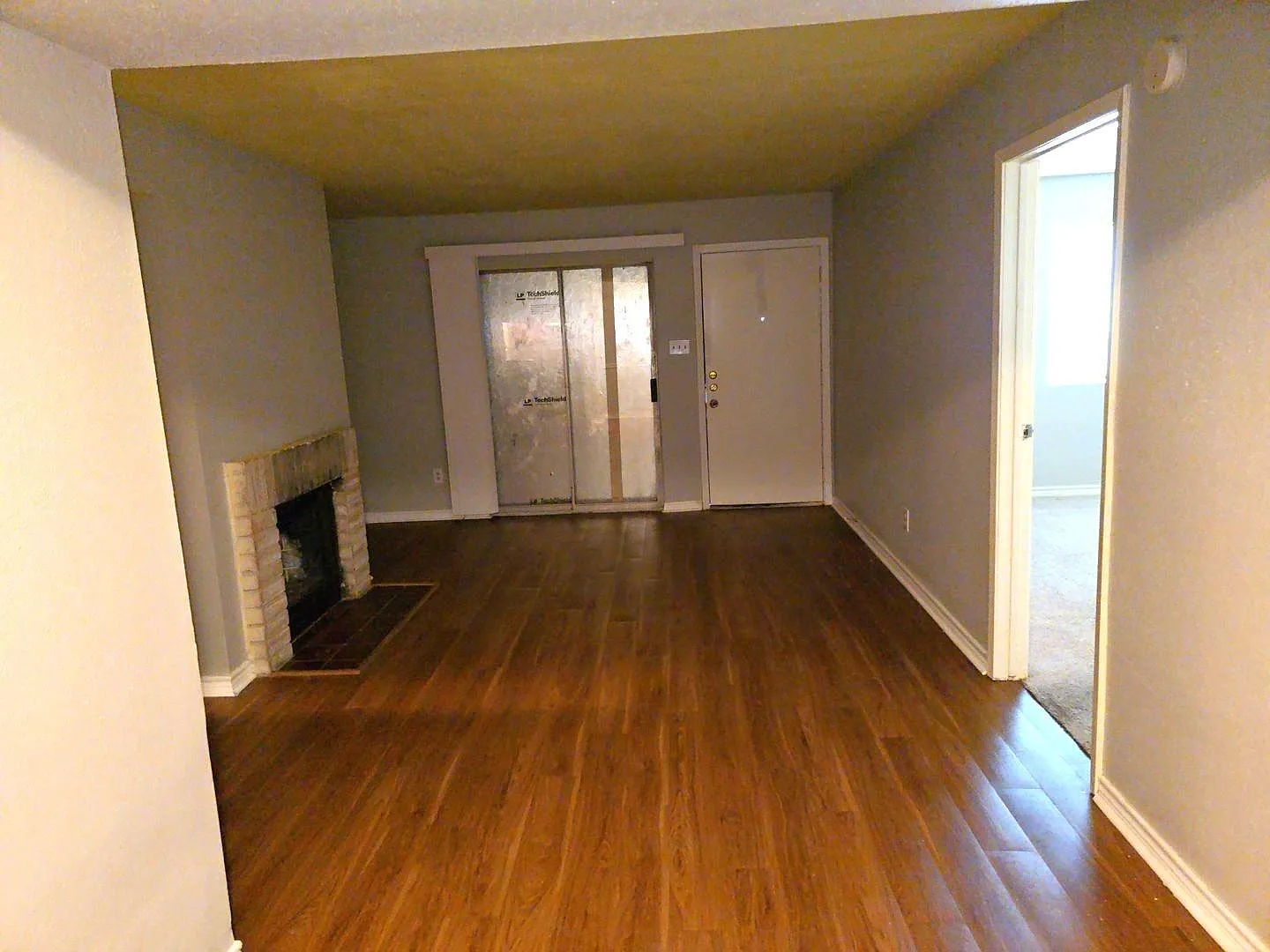 2 bed, 2.0 bath, 1852 sqft, $950 — Photo 4