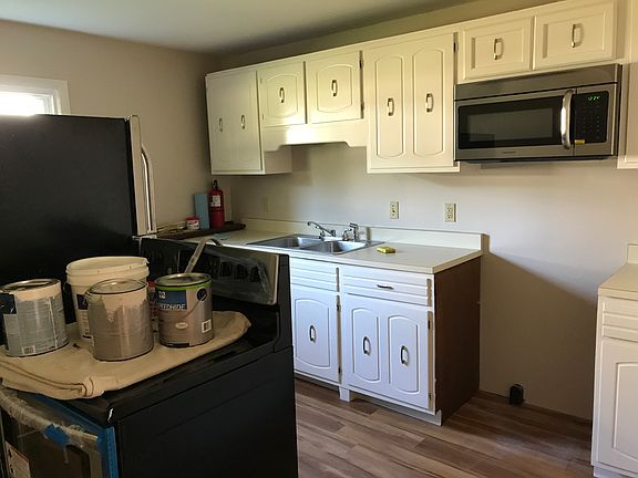 Kitchen (renovation almost complete)