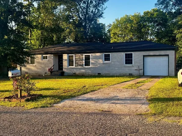 802 Pamela Dr, Marshall, TX 75672