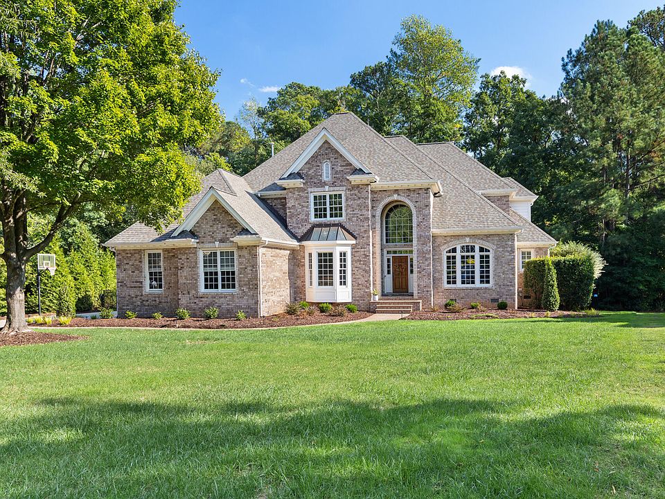 1st image of 211 Devonhall Ln
