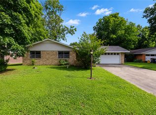 2100 Monticello Ave, Springdale, AR 72762