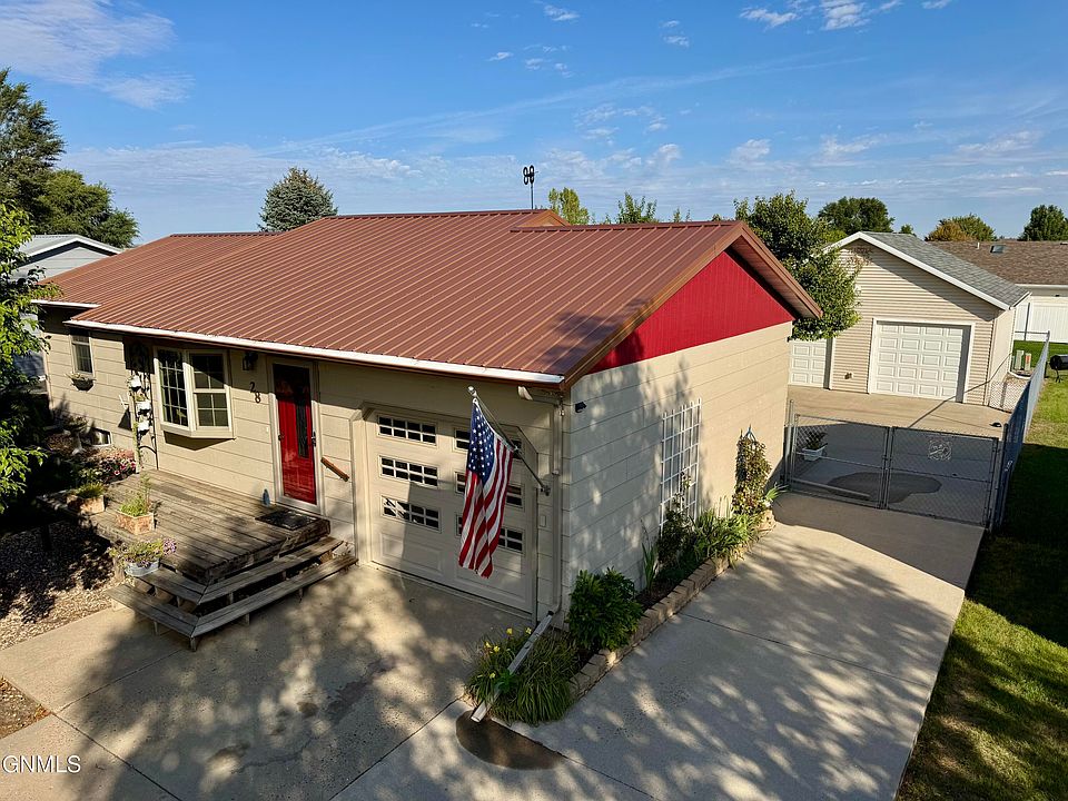 1st image of 28 Santee Rd