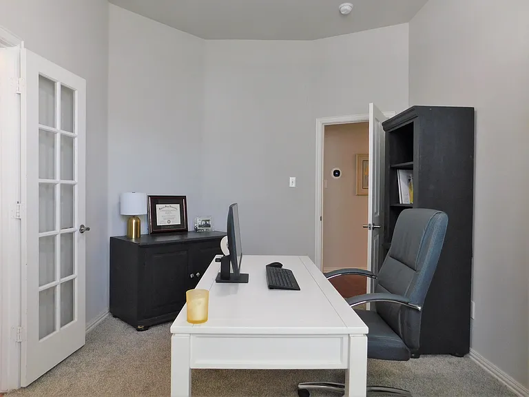 1119 Postwood Dr — Photo 12
