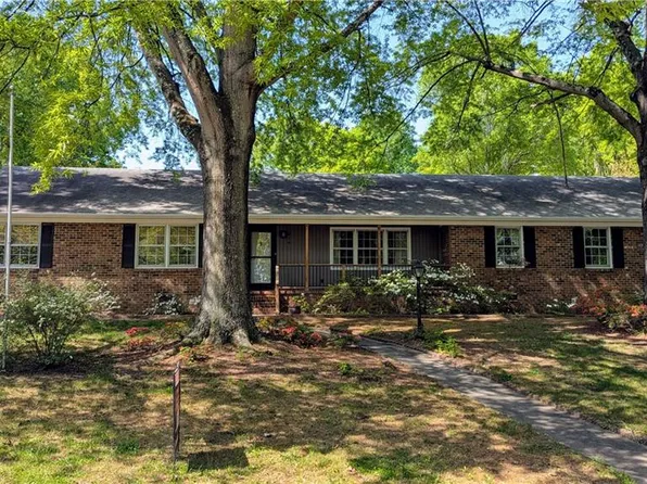 610 Westbrook Dr, Burlington, NC 27215