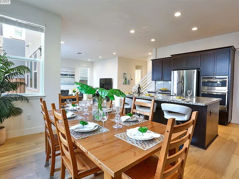 8403 Peninsula Way — Photo 16