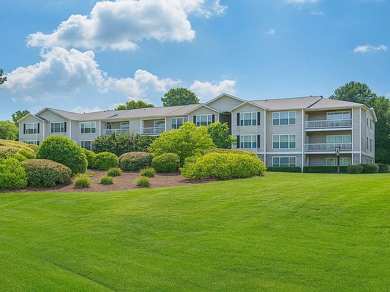 1, 2, and 3-Bedroom Apartments in Conyers, Georgia