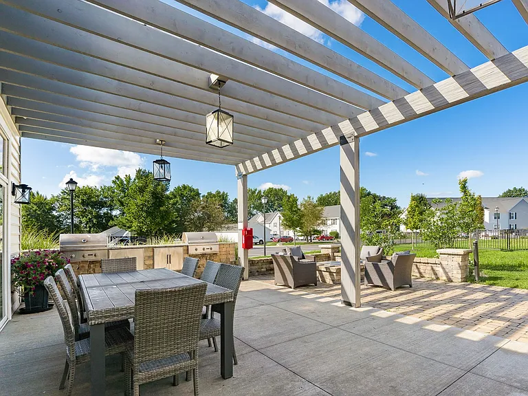 Lake Club — Photo 29