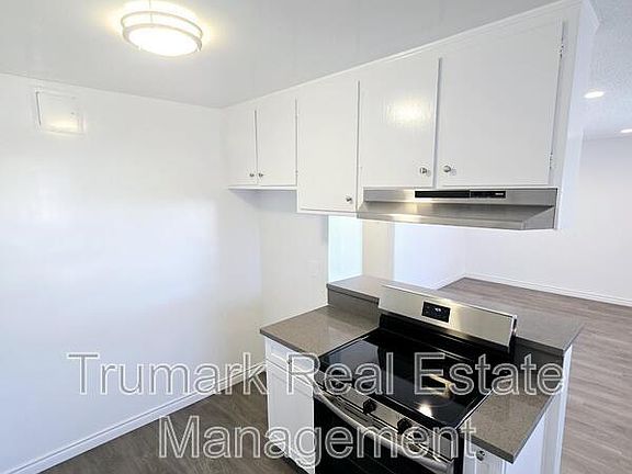5th image of 11025 Ferina St APT 16
