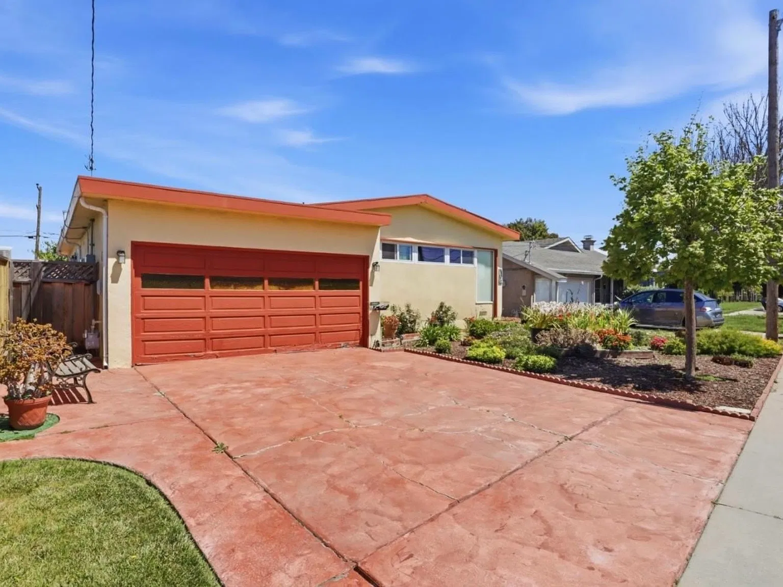 3 bed, 1464 sqft, $4,000 — Photo 1