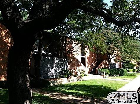 1st image of 566 E Avenue J APT D