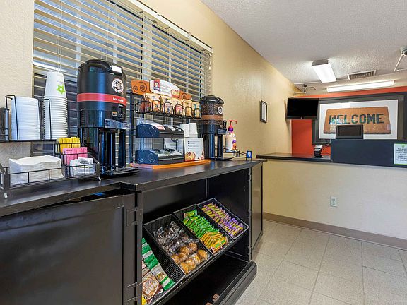 Free Grab-and-Go Breakfast