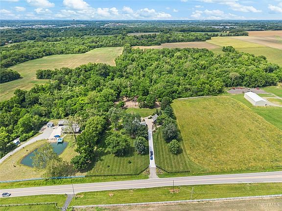 3rd image of 5596 Greentree Rd