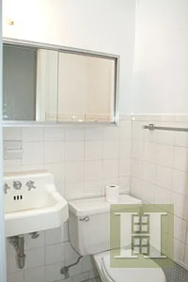 Rented by Halstead Real Estate | media 5