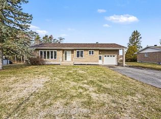 60 Charles St, North Stormont, ON K0A1R0