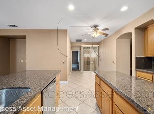 864 Bahama Dr, Hemet, CA 92543