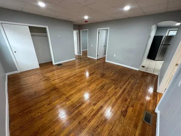 67 Boutwell St #1, Fall River, MA 02723