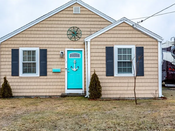 12 Tower Ln, Bourne, MA 02532