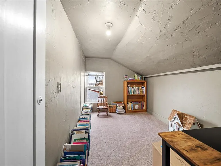 104 N 3rd Ave #1 — Photo 9