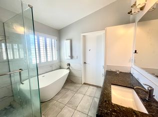 2203 E Taro Ln, Phoenix, AZ 85024