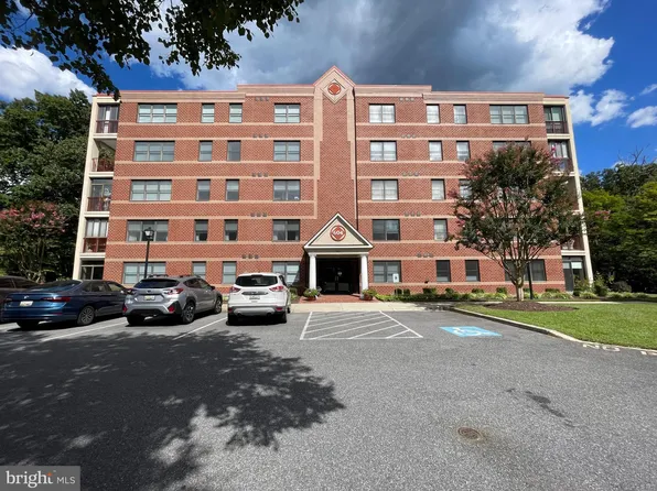 604 McKinsey Park Dr APT 204, Severna Park, MD 21146