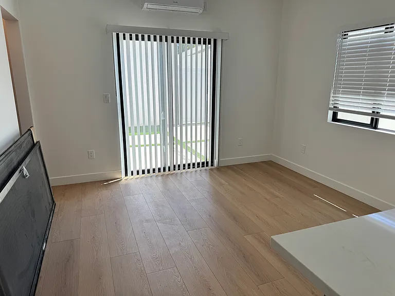 6457 Amigo Ave — Photo 2