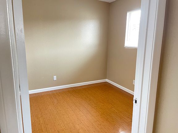 4th image of 230 54th St #4