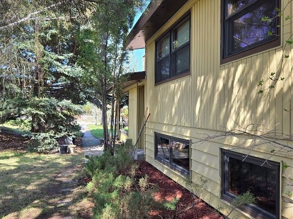 1104 N Spruce Dr, Bozeman, MT 59715