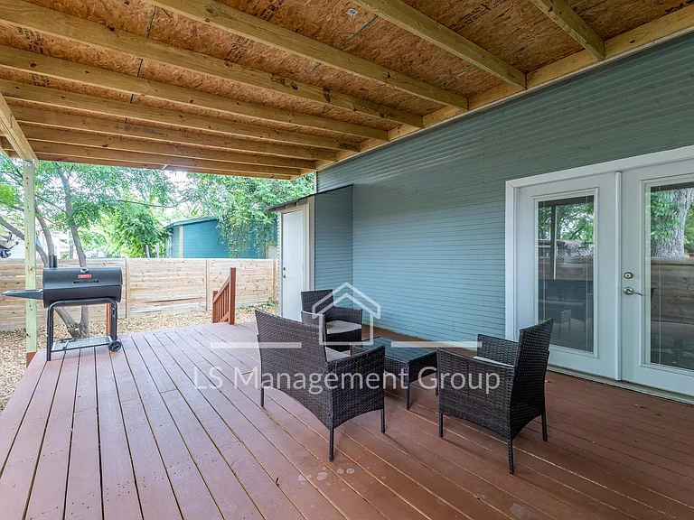 415 Furnish Ave — Photo 11