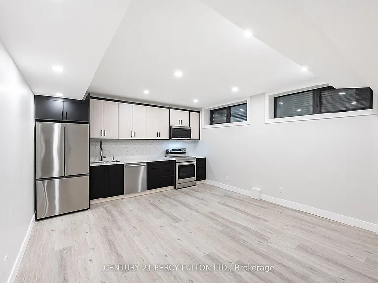 13 McKayfield Rd #LOWER — Photo 15
