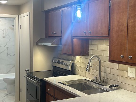 4th image of 1428 S Oakland Ave APT 7
