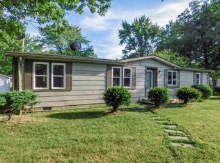 724 W Silver St, Bluffton, IN 46714