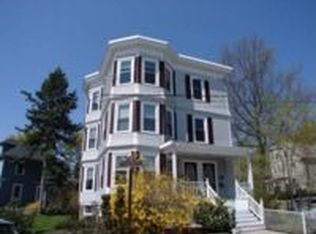 81 Middlesex Ave, Swampscott, MA 01907