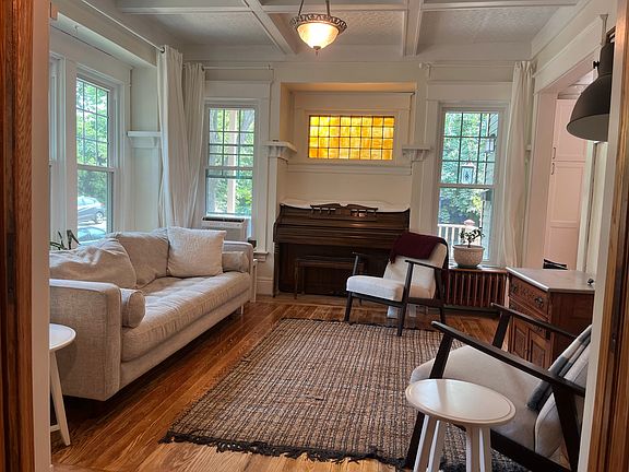 5th image of 96 Oakwood Pl #1