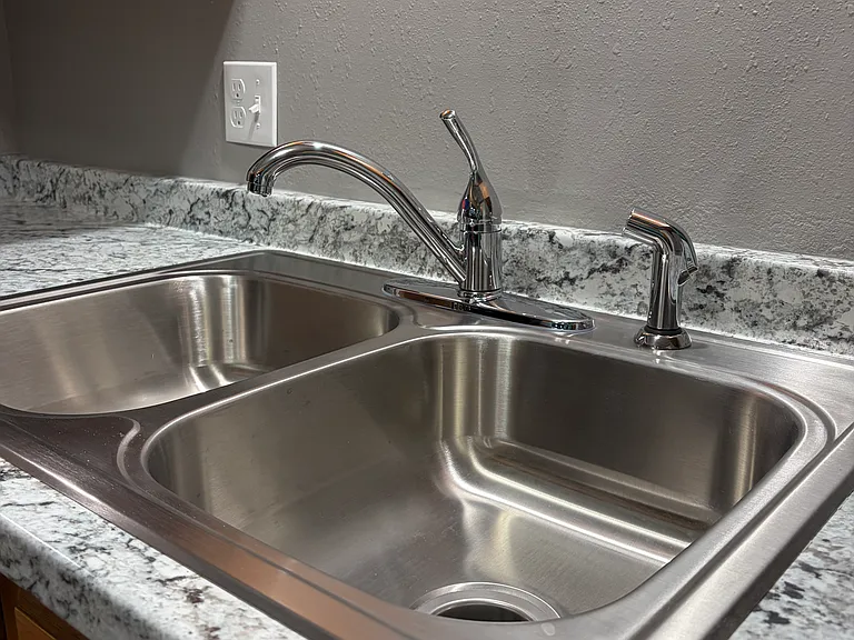 831 & 833 S Highland Ave #831 — Photo 7