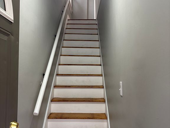 3rd image of 1386 Euclid St #1386