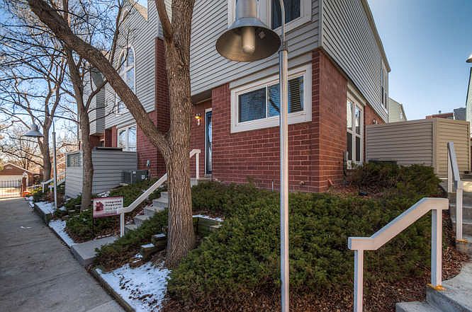 1st image of 1045 N Jasmine St Unit 3