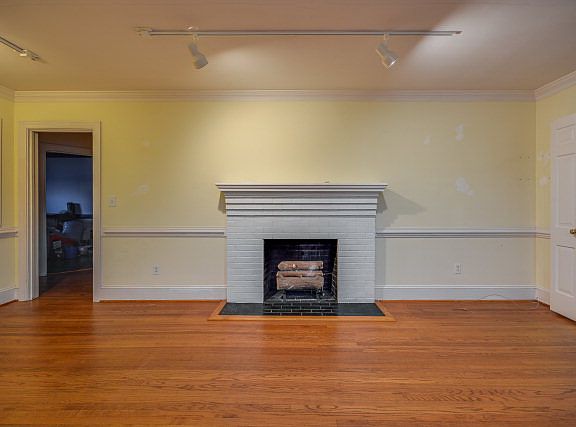 5th image of 3505 Sunset Ave