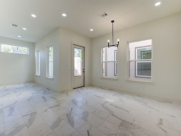 4th image of 2915 El Fenice Ln #2915